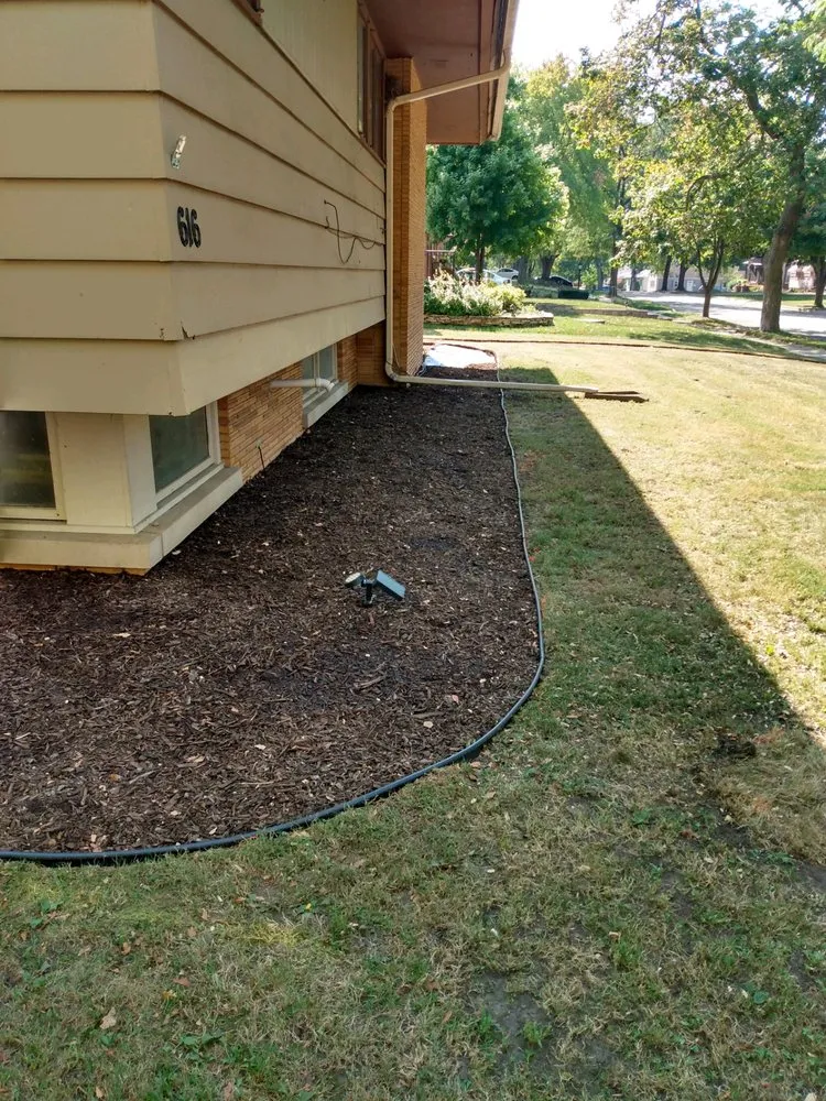 Expert outdoor landscaping experts serving Joliet, IL - JEG'S Construction