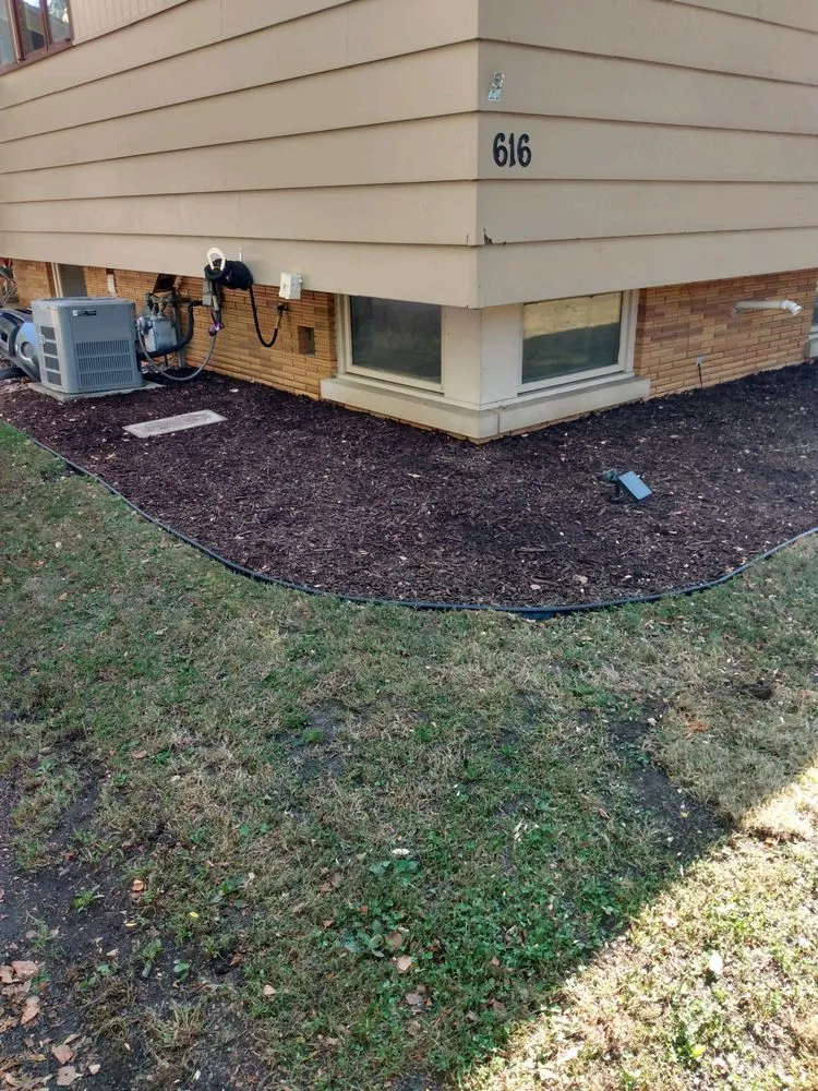 Reliable yard cleanup service experts serving Joliet, IL - JEG'S Construction