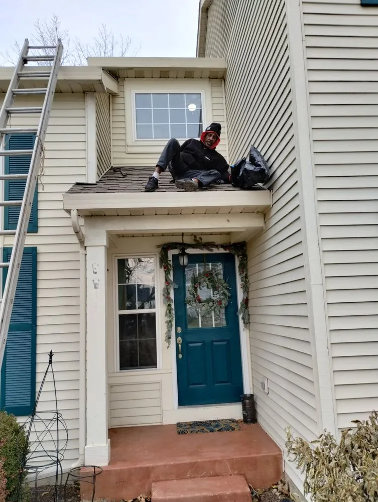 Top-rated yard maintenance in Kenosha, WI - Jelks Ground Control Services