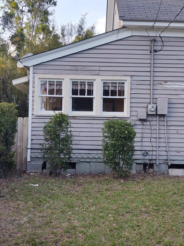 Custom lawn mowing service for homes across Gulfport, MS - JEM Home Repair And Lawn Care