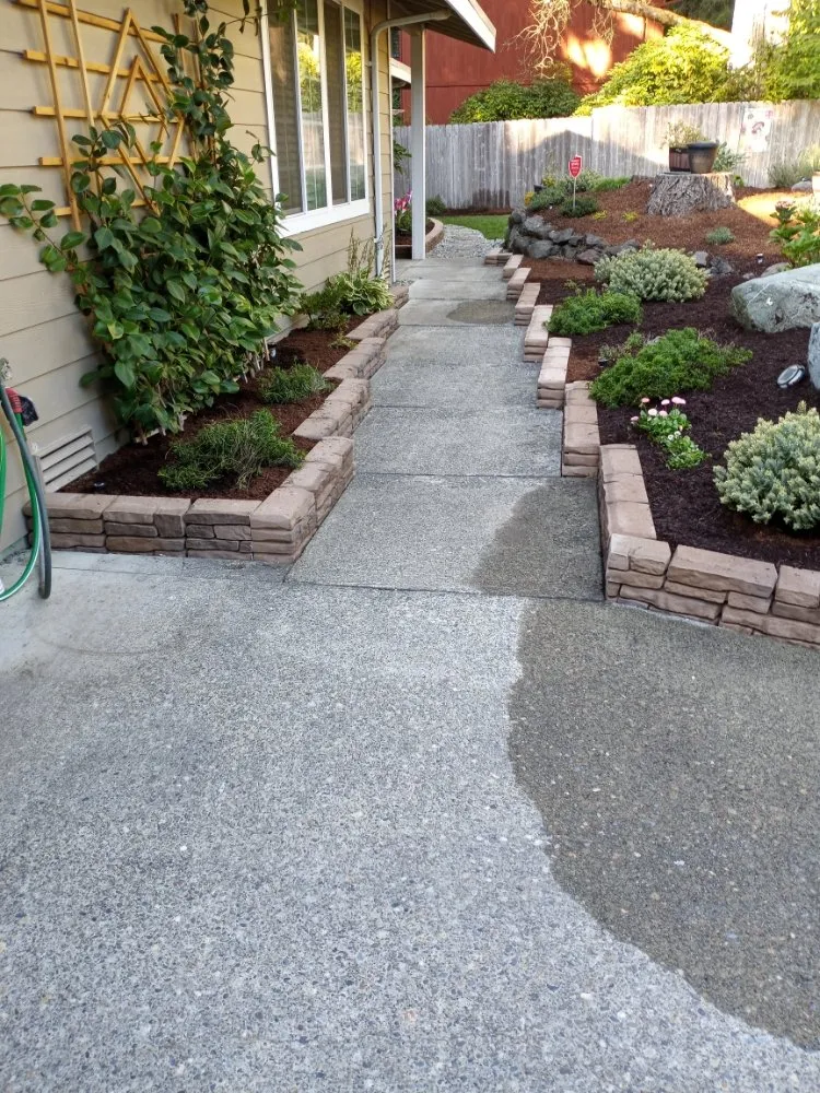 Local yard maintenance in Bremerton, WA by Jemo's Landscaping