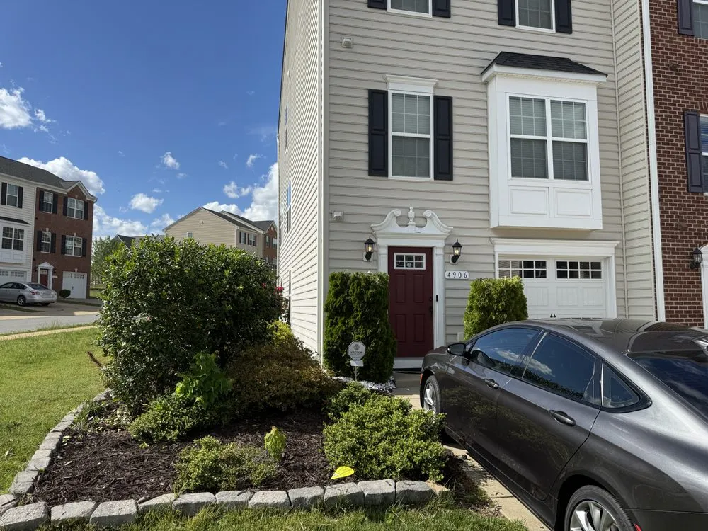 Local yard cleanup service for year-round maintenance across Fredericksburg, VA - Jenkins & Son’s Property Management