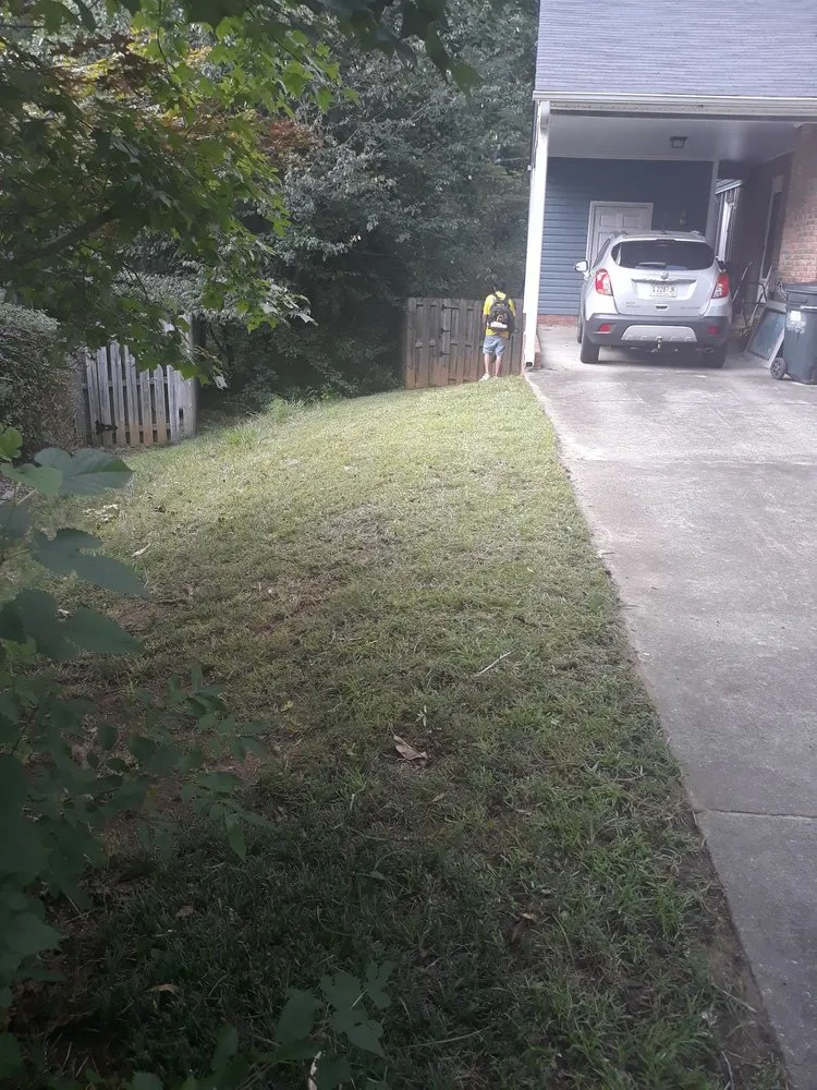 Professional lawn care service in Spartanburg, SC by Jenkins Lawn & Haul