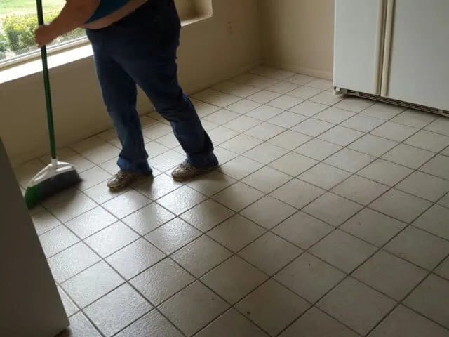 Local yard maintenance for homes in Palatka, FL by Jenkins lawn care