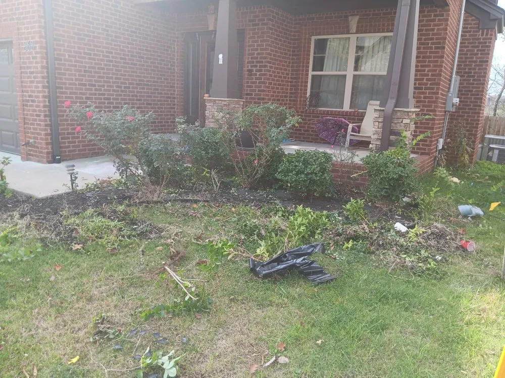 Expert lawn care service with custom design in Nashville, TN by Jennifer's Lawn's