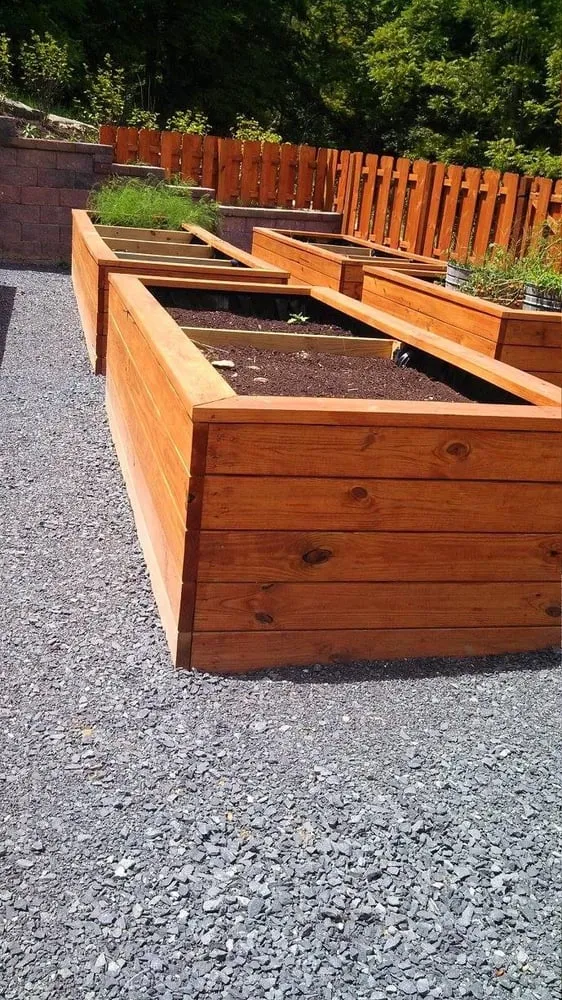 Professional yard maintenance near you in Grafton, WV by Jennings Garden Center