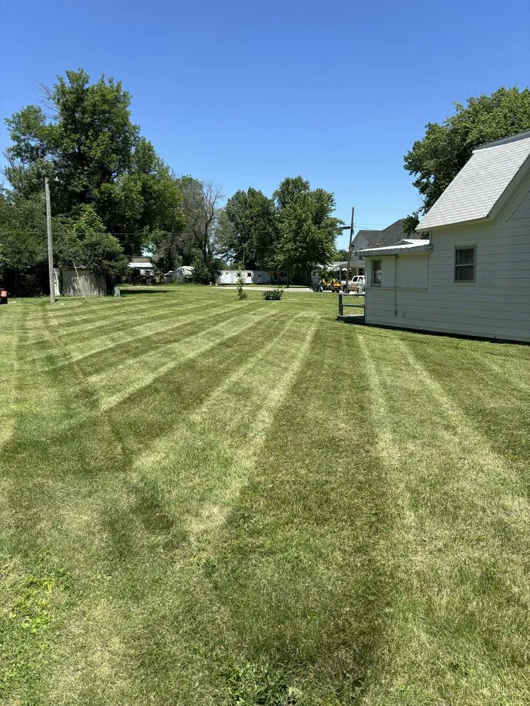 Trusted landscaping services experts serving Imperial, MO - Jennings Lawn Care