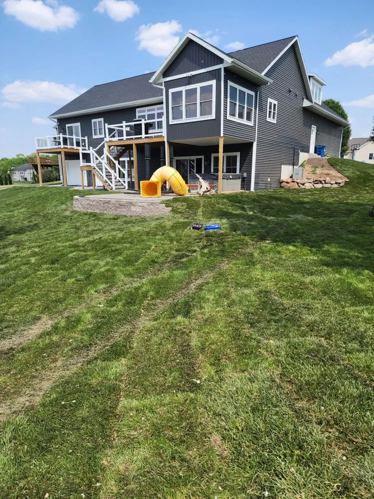 Trusted yard cleanup service experts serving Shelby, MI - Jenny's Professional Landscaping