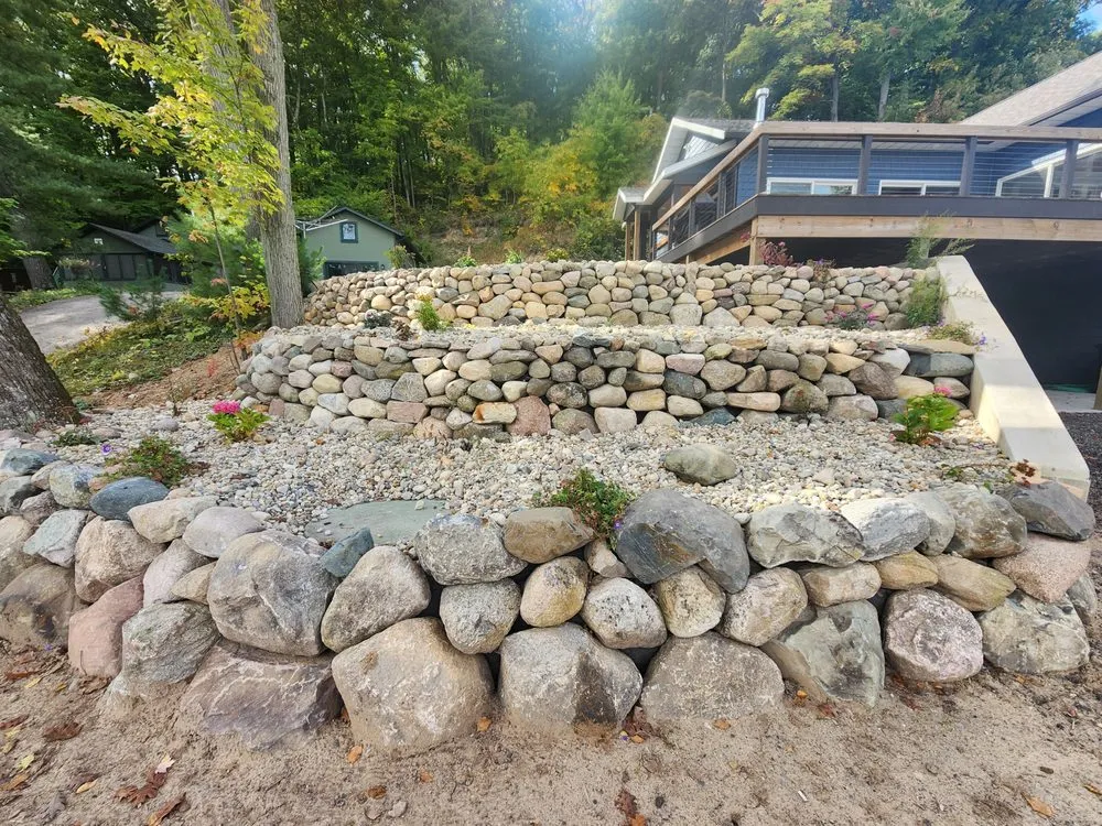 Professional yard maintenance in Shelby, MI - Jenny's Professional Landscaping