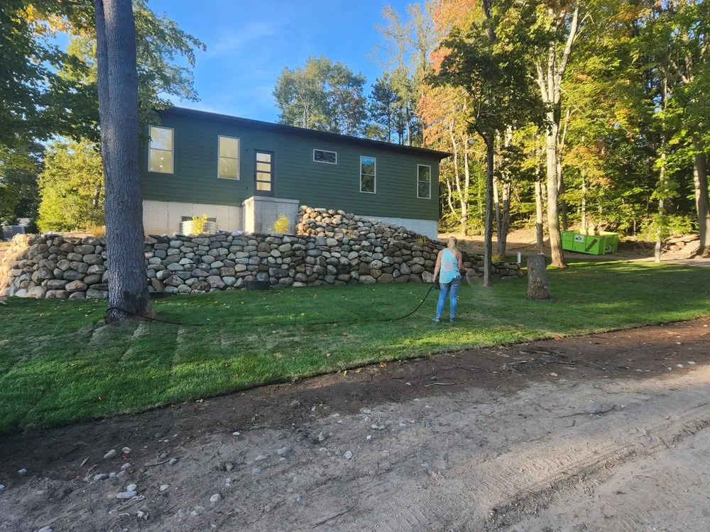 Professional lawn care service in Shelby, MI - Jenny's Professional Landscaping