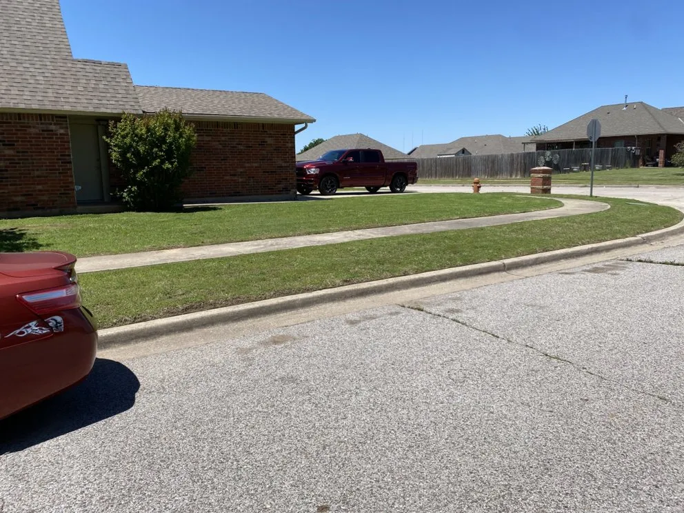 Custom yard cleanup service in Oklahoma City, OK - Jens Lawn Care