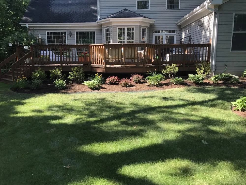Professional garden landscaping experts serving Sycamore, IL - Jensen's Landscaping