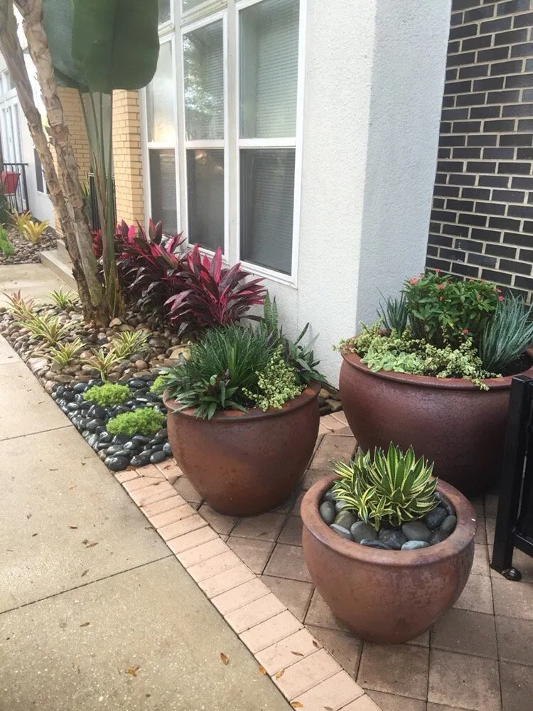 Reliable yard maintenance experts serving Orlando, FL - Jeps Lawn Care & Landscaping