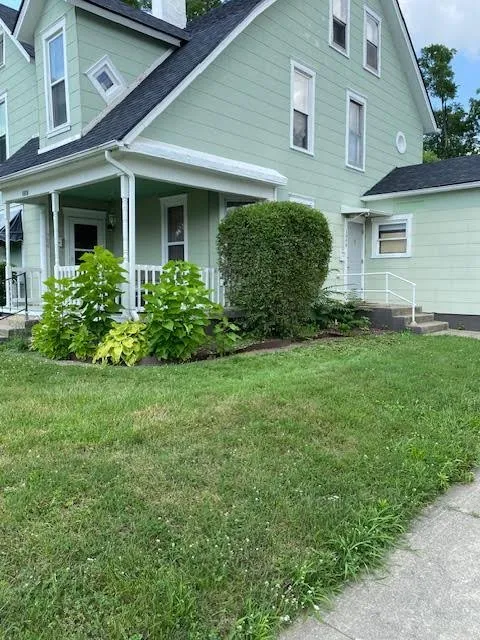 Trusted garden landscaping in Springfield, OH - Jeremy Barnes Mowing and Landscaping