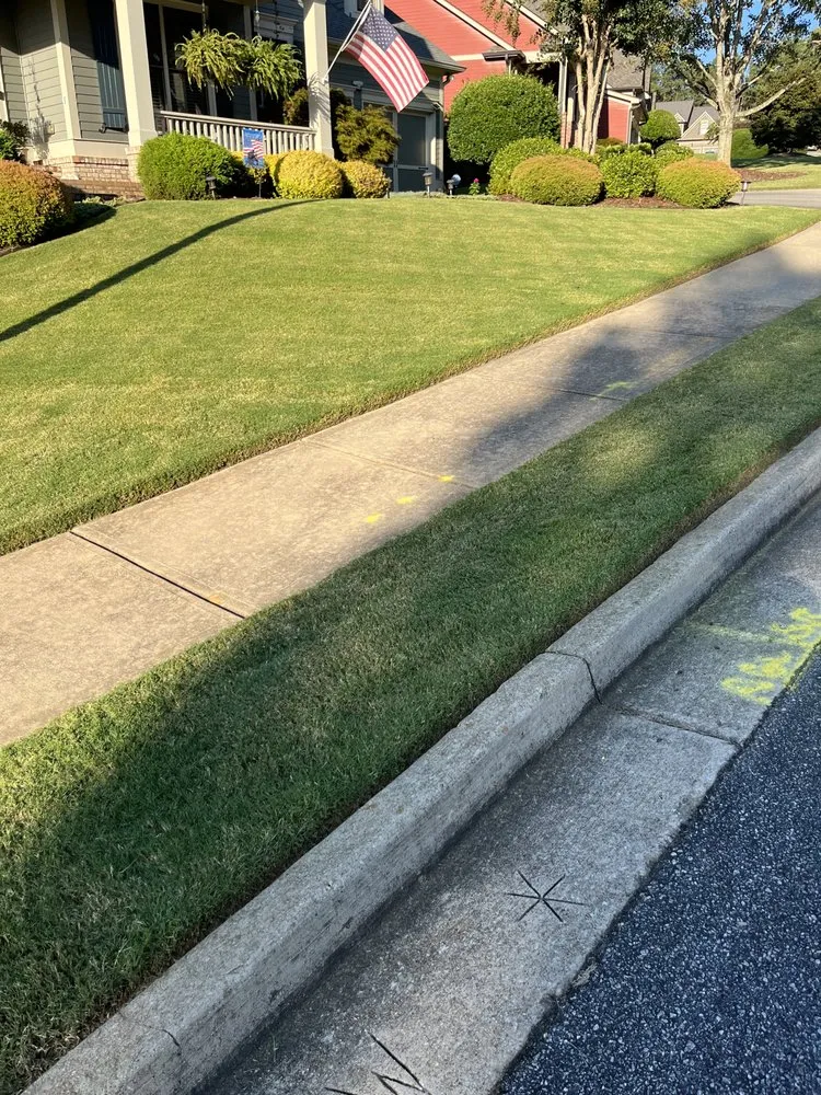 Top-rated garden landscaping near you in Taylorsville, GA by Jeremy’s Lawn Maintenance