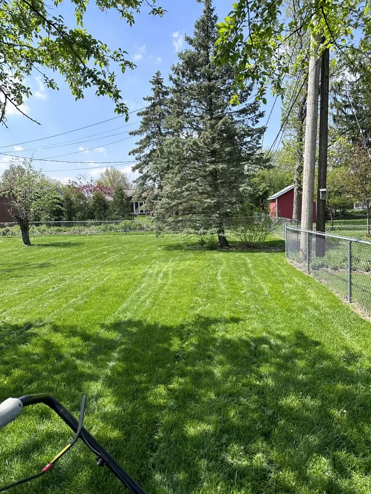 Professional landscape design for homes in Dayton, OH by Jermaine’s Lawn Care Service