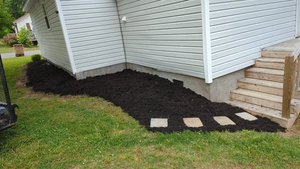 Custom lawn care service with custom design across Shelby, NC - Jermaine's Lawn Service