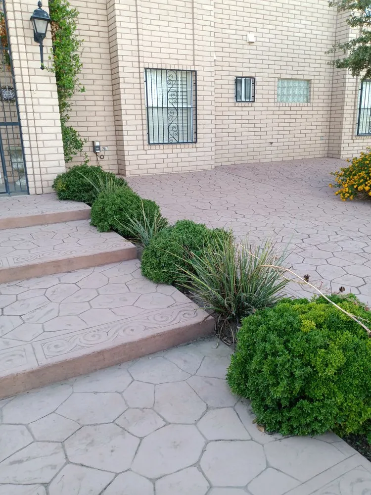 Top-rated yard cleanup service for homes in El Paso, TX by Jerome's Landscaping & Painting
