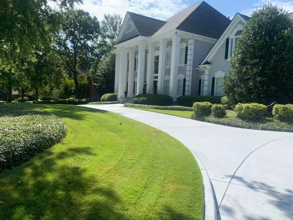 Expert landscape design for residential properties in Gray Court, SC by Jeronimo Construction and Landscaping