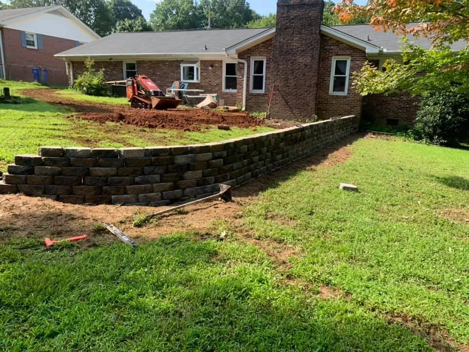 Custom outdoor landscaping experts serving Gray Court, SC - Jeronimo Construction and Landscaping