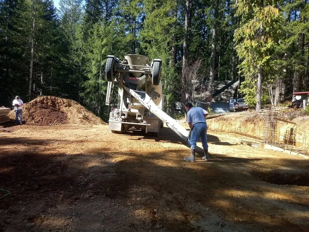 Local outdoor landscaping in Bremerton, WA - Jeronimo Yard Maintenance