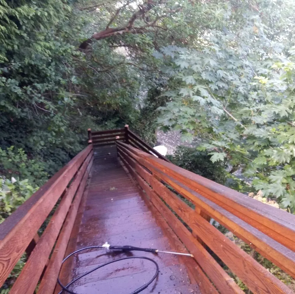 Top-rated landscape design for year-round maintenance in Bremerton, WA by Jeronimo Yard Maintenance