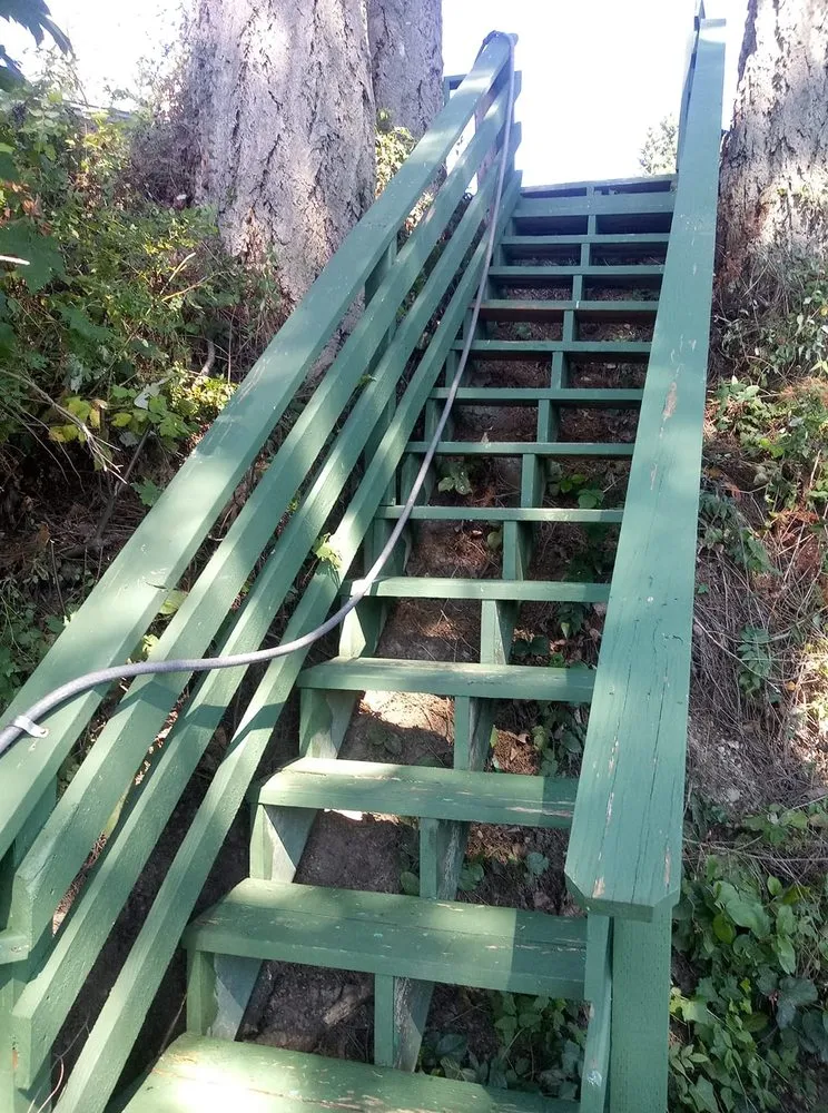 Expert lawn mowing service for residential properties across Bremerton, WA - Jeronimo Yard Maintenance