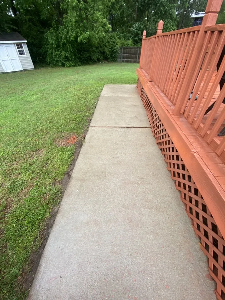 Trusted landscaping services in Suffolk, VA by Jerry And Son’s Pressure Wash and Lawn Care