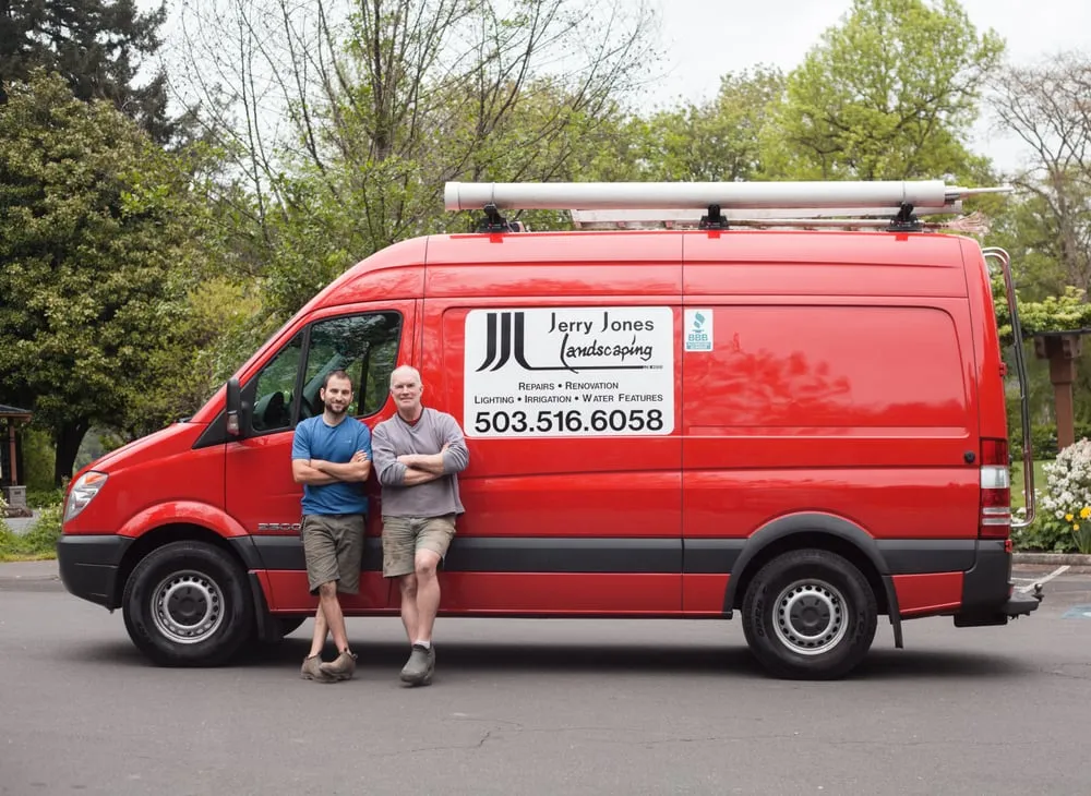 Affordable outdoor landscaping experts serving Lake Oswego, OR - Jerry Jones Landscaping