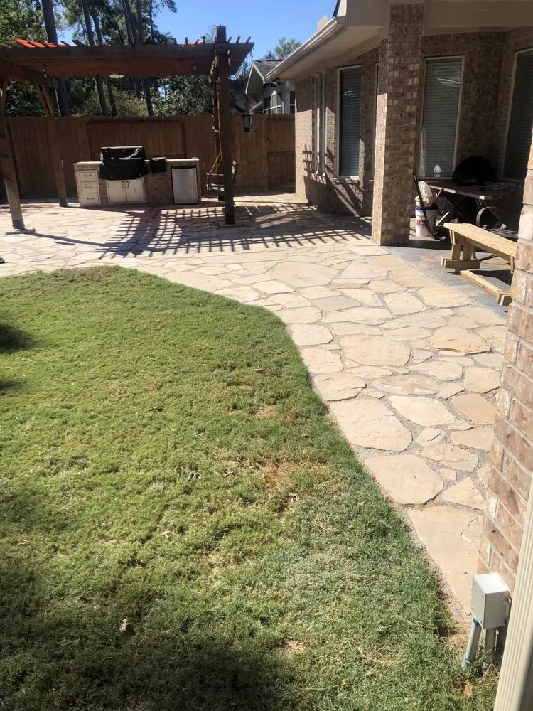 Professional residential landscaping with custom design in Spring, TX by Jerry Kempenski Landscapes
