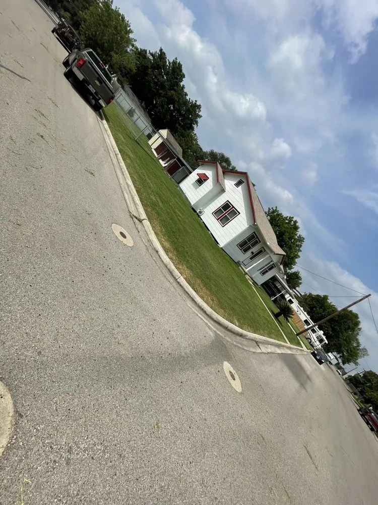 Trusted lawn mowing service for beautiful yards across Victoria, TX - Jerry World Lawn Service