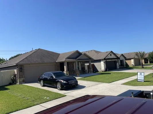 Jerry World Lawn Service Logo