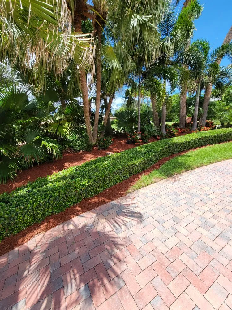 Expert lawn mowing service in Vero Beach, FL - Jerry's Complete Landscaping