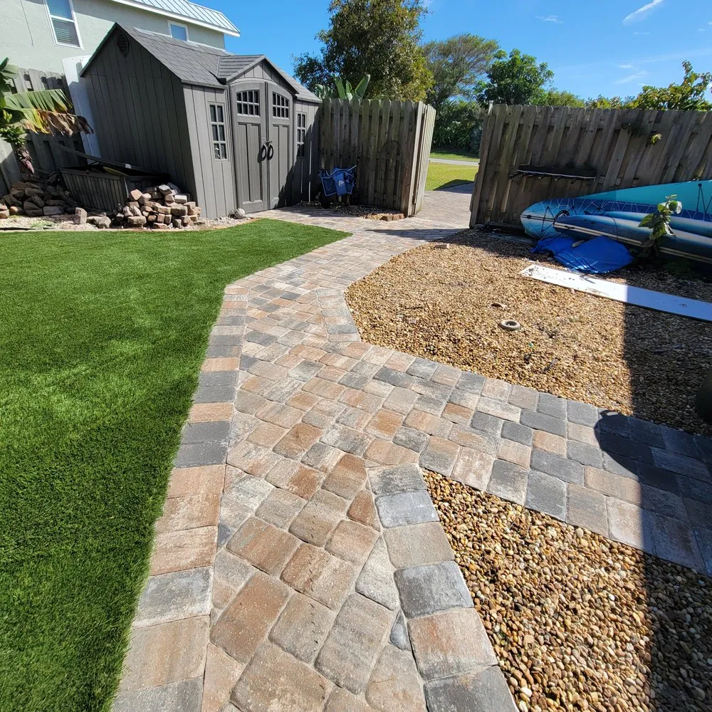 Top-rated yard maintenance in Vero Beach, FL - Jerry's Complete Landscaping