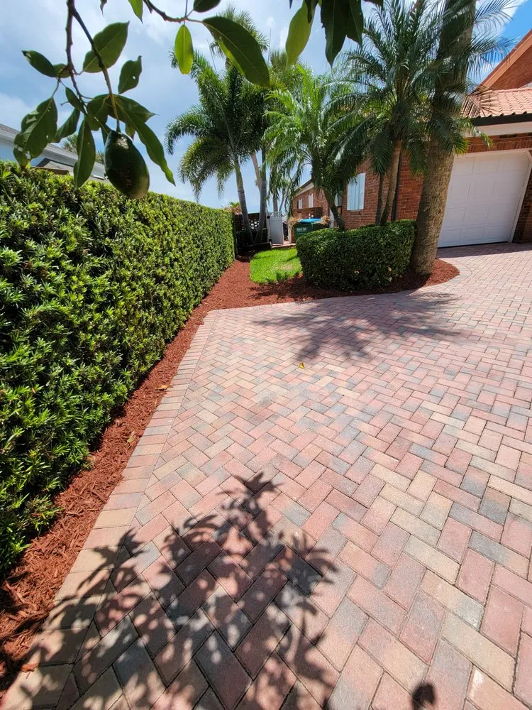 Trusted yard maintenance in Vero Beach, FL - Jerry's Complete Landscaping
