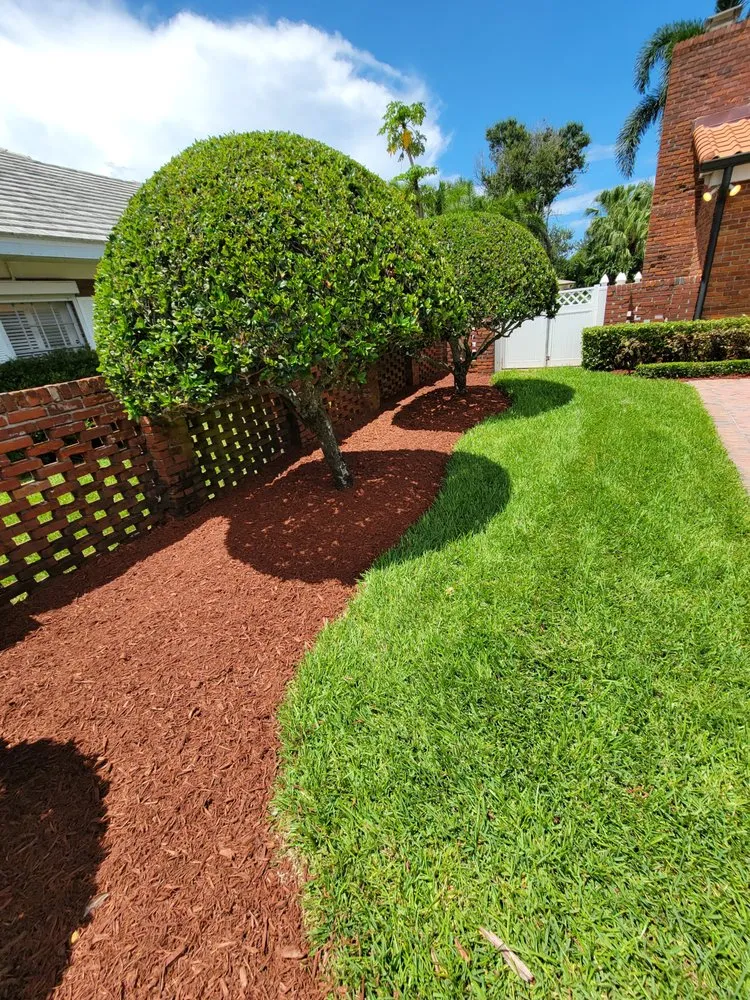 Custom landscape design with custom design in Vero Beach, FL by Jerry's Complete Landscaping