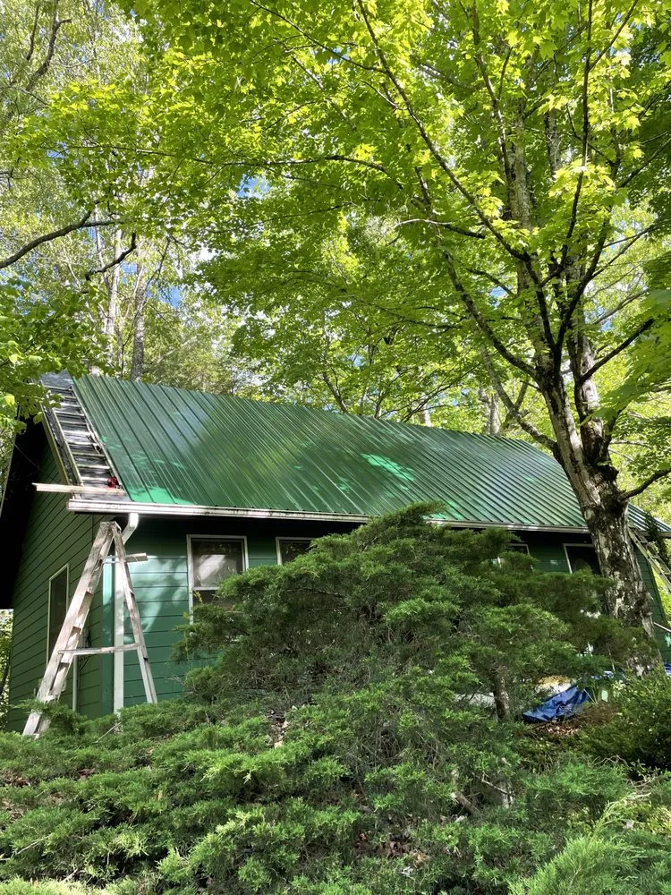 Custom outdoor landscaping experts serving Burnsville, NC - Jerrys Lawn and Roofing