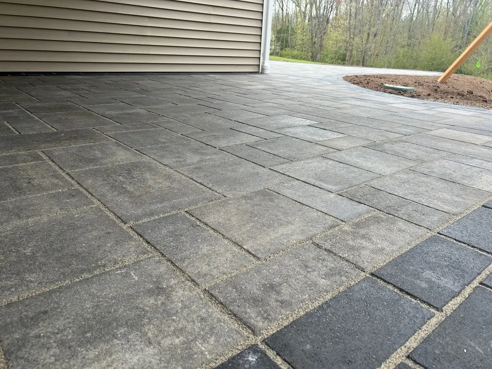 Affordable landscaping services in Wethersfield, CT - Jerry's Pathways & Patios