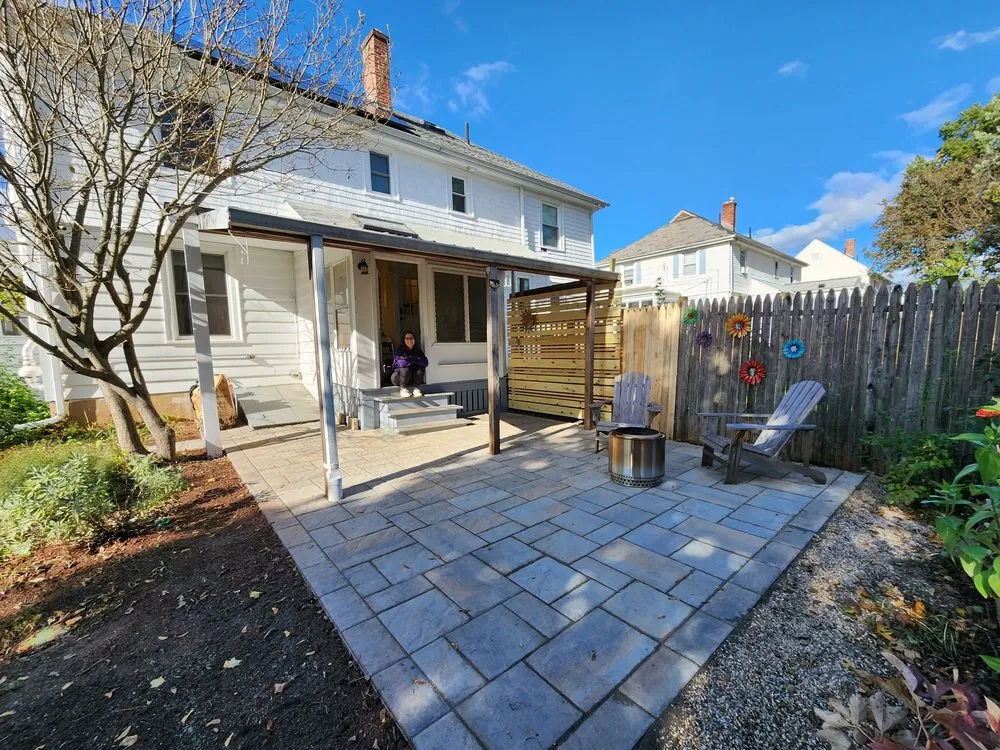 Custom outdoor landscaping for homes in Wethersfield, CT by Jerry's Pathways & Patios