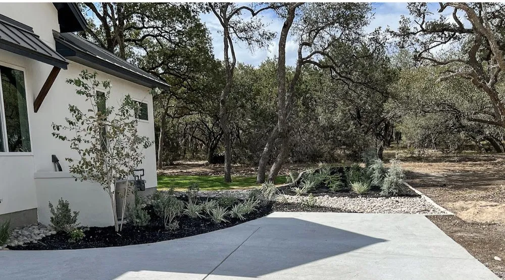 Reliable yard cleanup service in San Antonio, TX - Jerry’s Urban Scapes