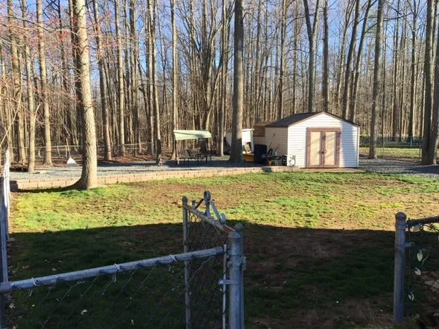 Custom lawn care service in Manalapan, NJ by Jersey Grounds Management