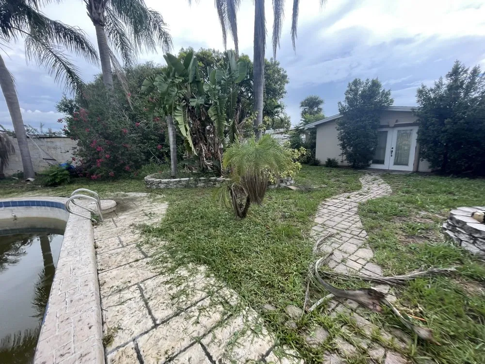 Affordable garden landscaping in Orlando, FL by Jeryel’s Landscaping