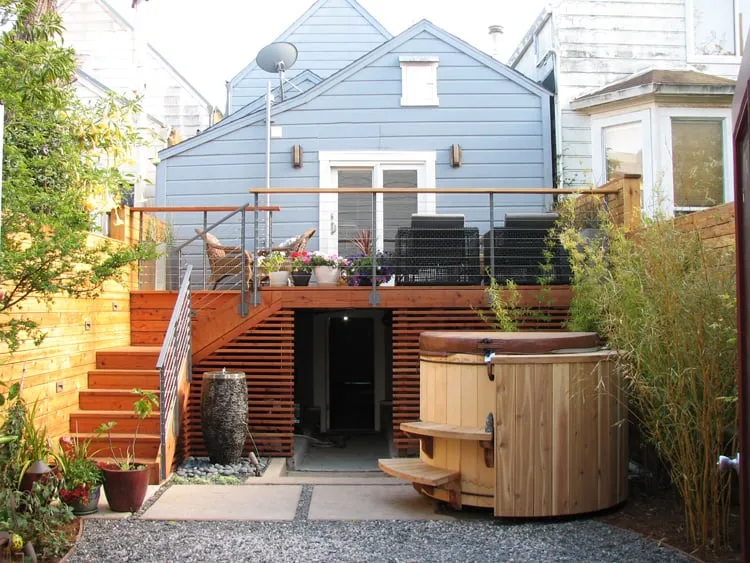 Reliable garden landscaping for year-round maintenance in Burlingame, CA by Jesse Ososki Art Inc