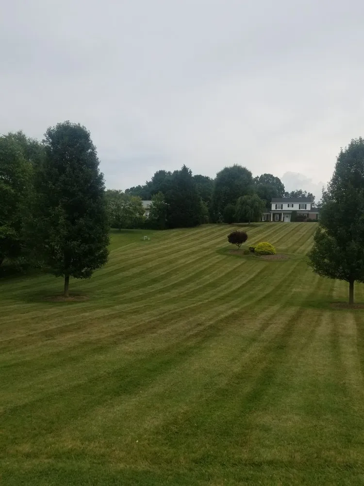 Professional garden landscaping in Bristol, TN by Jessee Bros Property Maintenance
