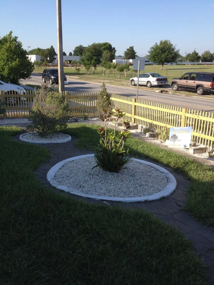 Affordable yard cleanup service in New Port Richey, FL - Jessehomes Landscaping & Grounds Maintenance