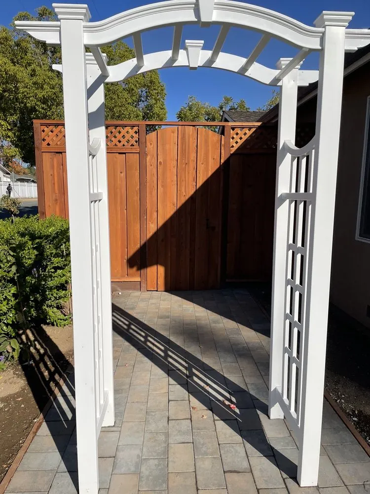 Custom landscape design in Saratoga, CA - Jesse's General Landscaping