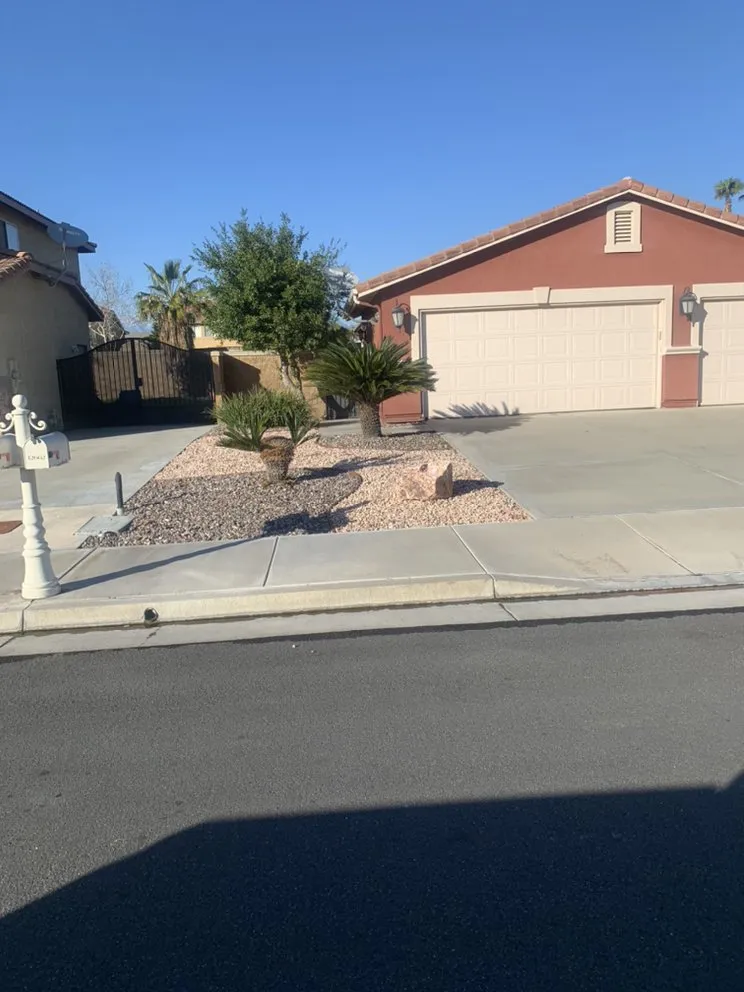 Local lawn care service near you in Ontario, CA by Jesse’s Landscaping services