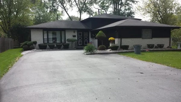 Jesse's Lawn Care Service