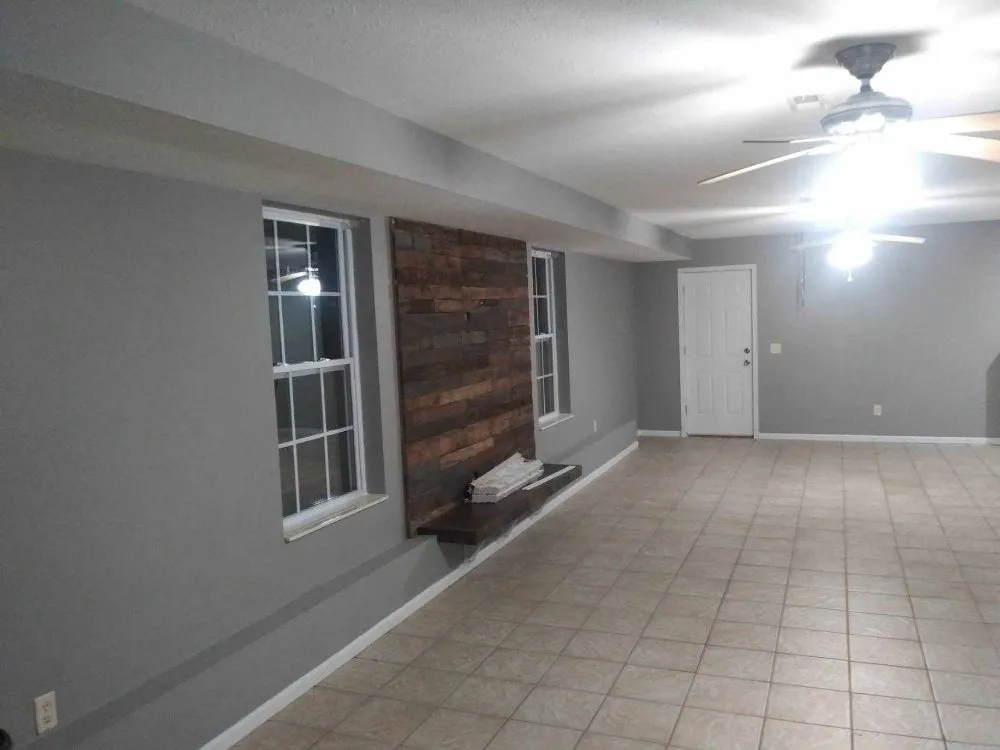 Professional outdoor landscaping in Bolivar, MO - Jessie Cash Construction