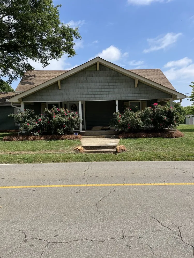 Professional yard maintenance in Siloam, NC - Jester Lawn & Land